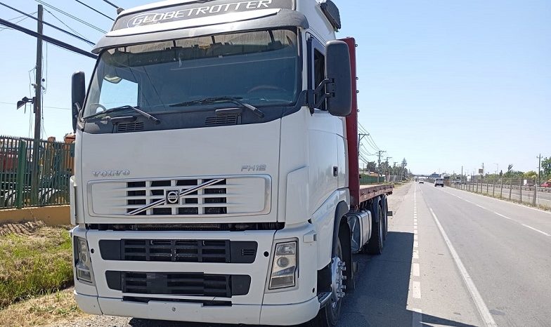 Volvo FH Año 2009 Carrocería Plana lleno